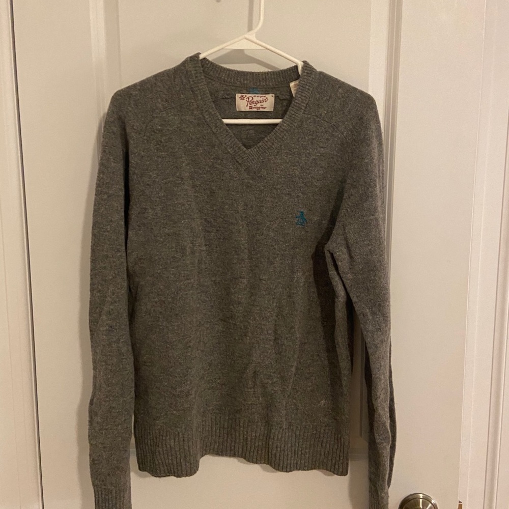 Men’s Penguin Original Grey V Neck Sweater